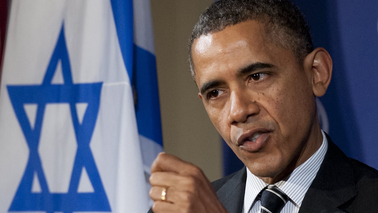 articles/2014/02/11/how-aipac-botched-its-biggest-fight-in-years/140210-obama-israel-lake-tease_yy3cct