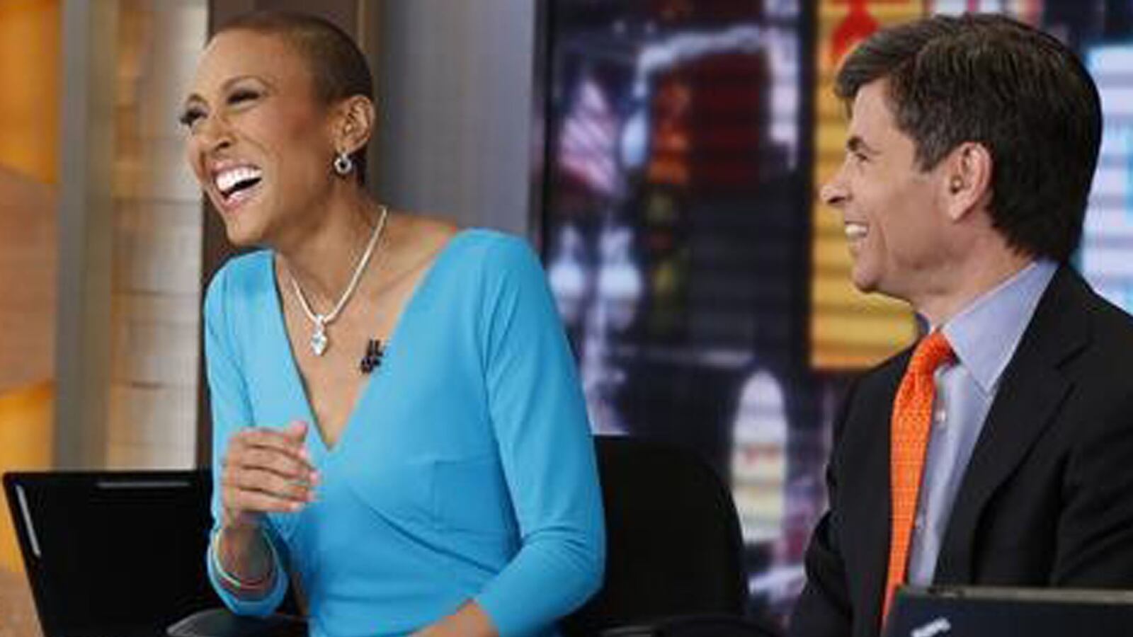 cheats/2013/02/20/robin-roberts-triumphantly-rejoins-gma/130220-robin-returns-gma-cheat_gtgnx3