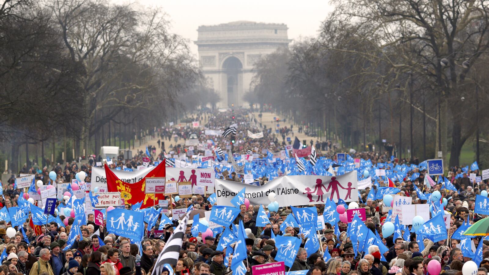articles/2013/01/15/french-right-mounts-spirited-protests-against-gay-marriage-bill/130114-france-gay-marriage-mcnicoll_dlzkn5