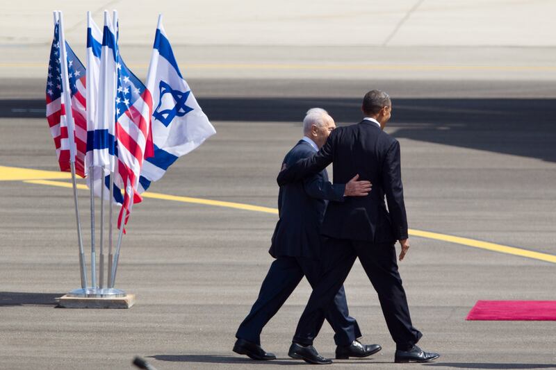 galleries/2013/03/20/president-obama-s-first-official-visit-to-israel-photos/130320-obama-israel-airport-peres_gjf5mr