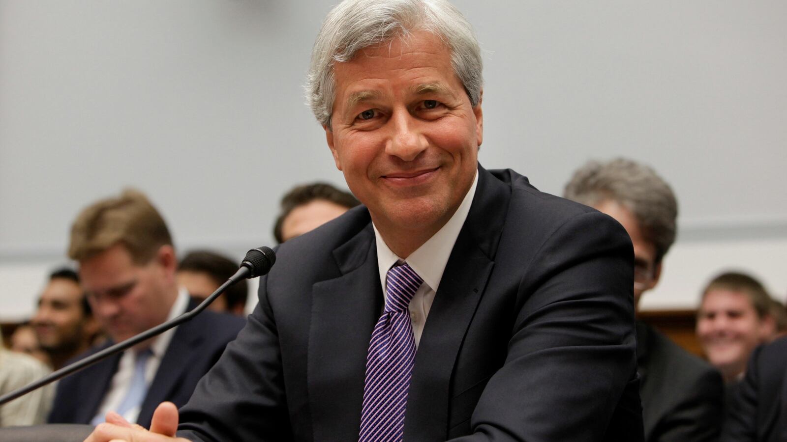 cheats/2014/11/06/jp-morgan-paid-feds-to-avoid-prosecution/141106-jpmorgan-cheat_ddx4hd