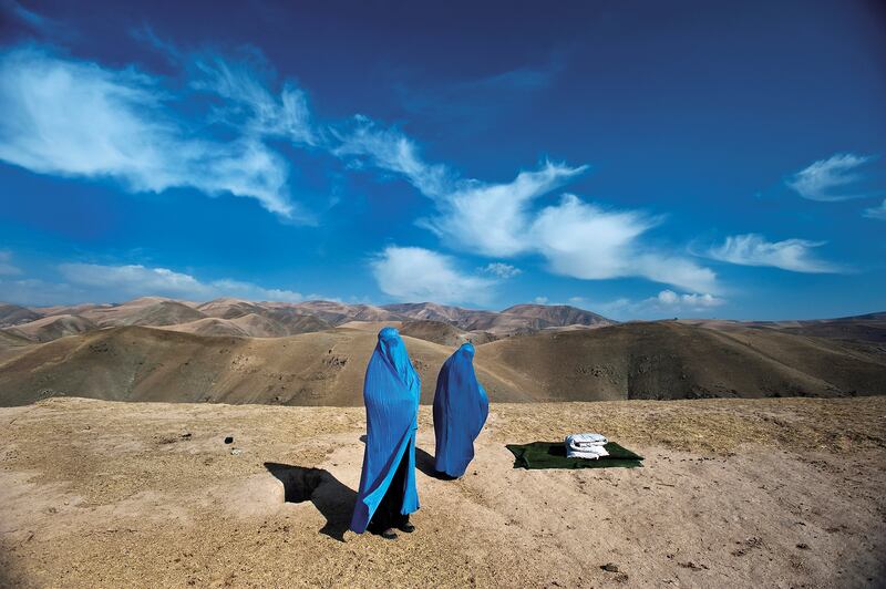 221129-lynsey-addario-embed-02_vadwfy