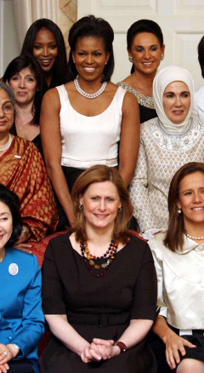 galleries/2009/04/29/michelle-s-first-100-days/michelle-obama-power-3_gcwvqo