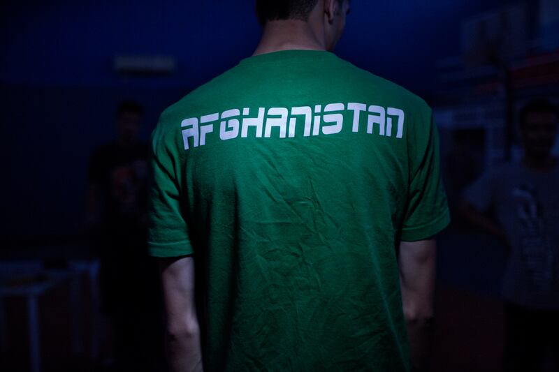 galleries/2014/02/16/afghanistan-s-michael-jordan-photos/140215-afghanistan-bball9_jlmplo