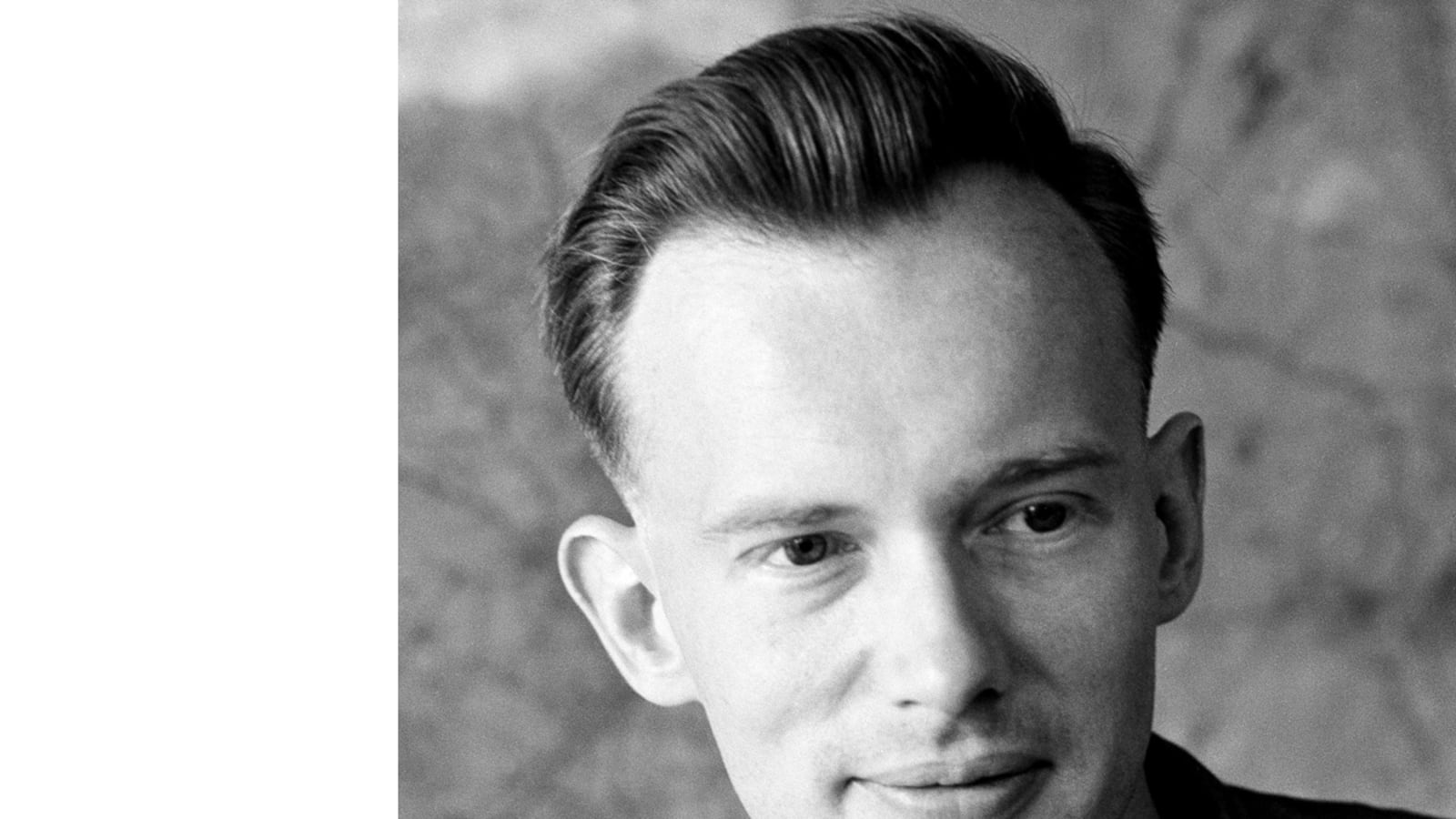 cheats/2012/08/28/famed-reporter-malcolm-browne-dies/malcolm-browne-ap-dead-cheat_y2slqa