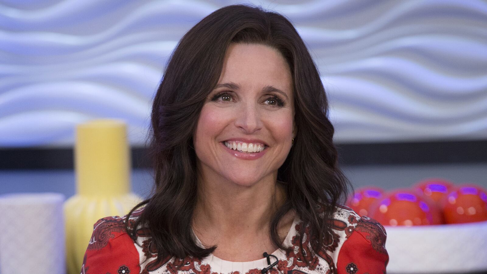 articles/2017/04/15/veep-captures-hillary-clinton-s-post-election-purgatory/170414-fallon-veep-tease2_luxf2h