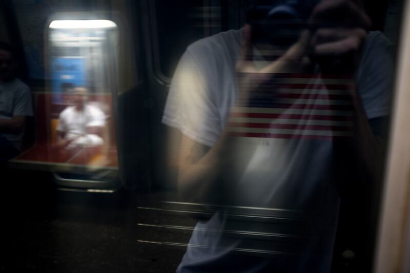 galleries/2015/07/03/old-glory-in-new-york-the-flag-in-the-city/150702_acw_americanflags_24_d1xdfk