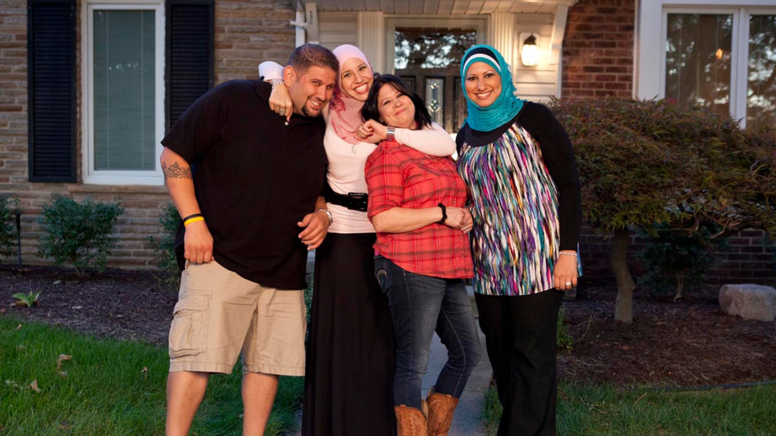 articles/2011/12/15/all-american-muslim-why-advertisers-are-right-to-boycott/boycott-this-arab-show-nomani_buxgqs