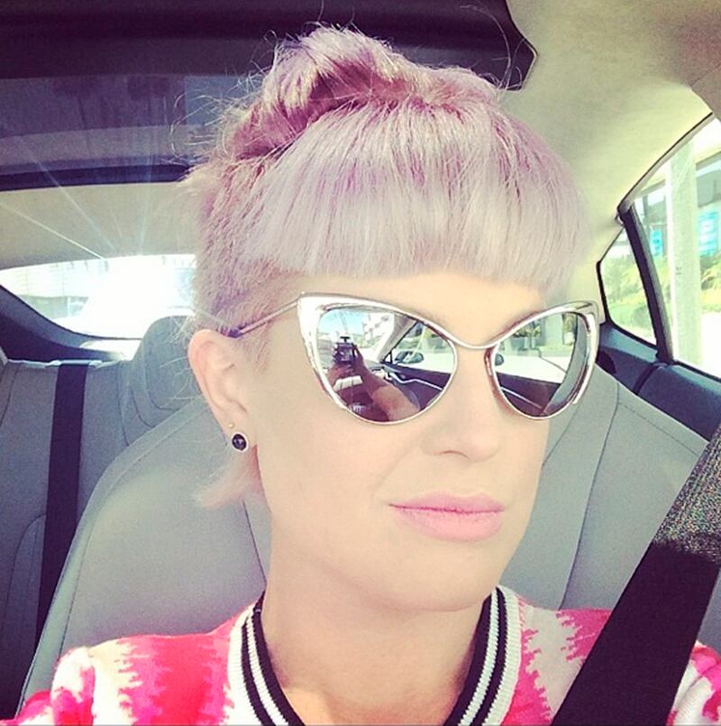 galleries/2014/04/27/from-beyonce-to-lupita-nyong-o-the-11-best-fashion-instagrams/140425-kelly-osbourne-selfie_nmymhm