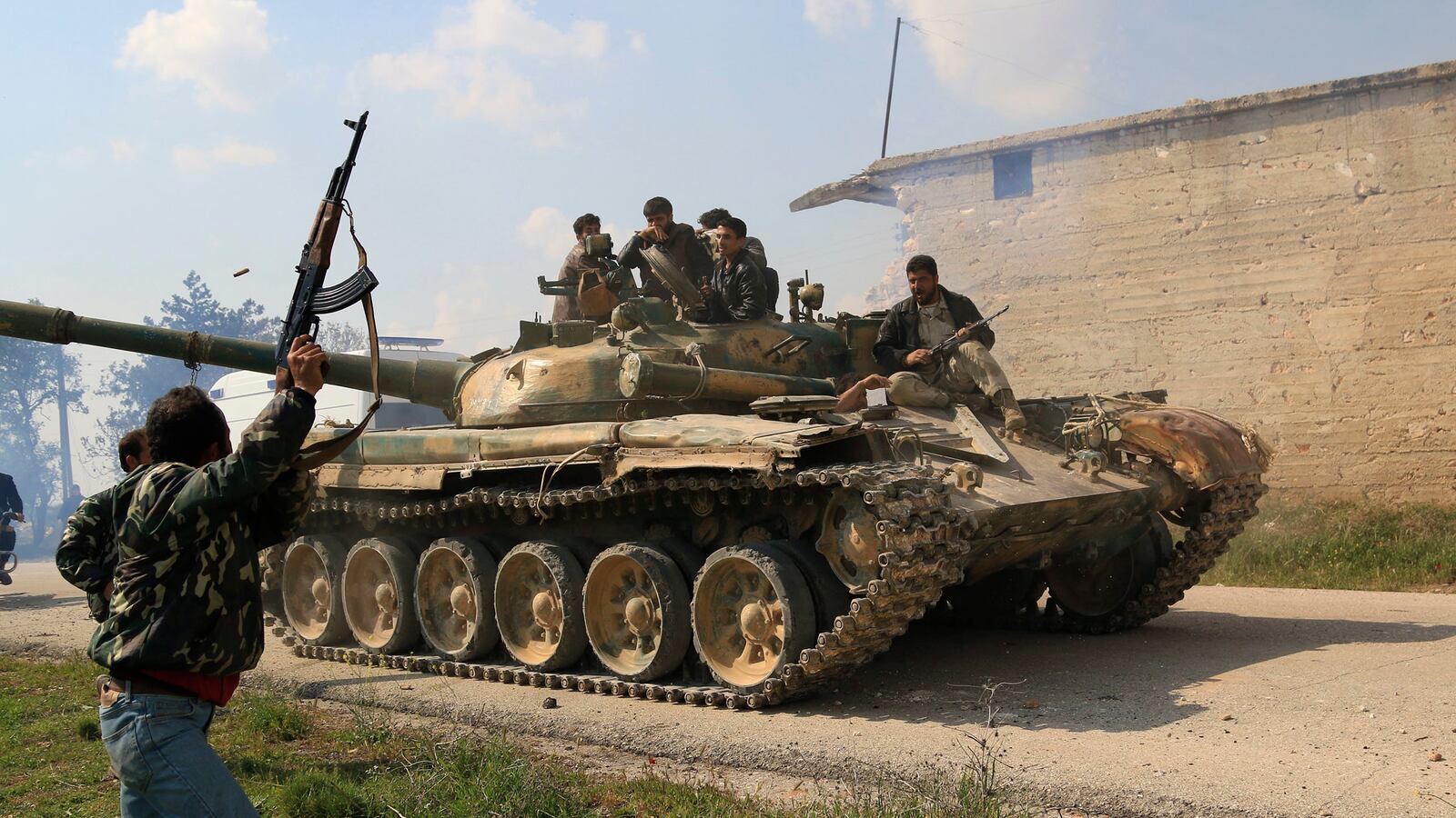 cheats/2014/11/28/u-s-backed-syrian-rebels-make-gains/141128-syria-rebels-cheat_izn676