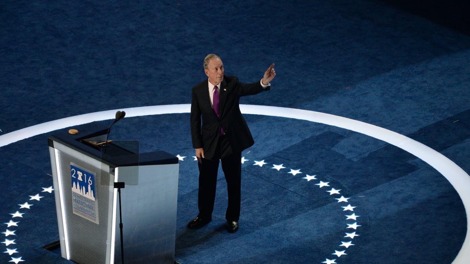 cheats/2016/07/28/bloomberg-trump-s-campaign-is-a-con/160728-bloomberg-dnc-cheat_sstdxo