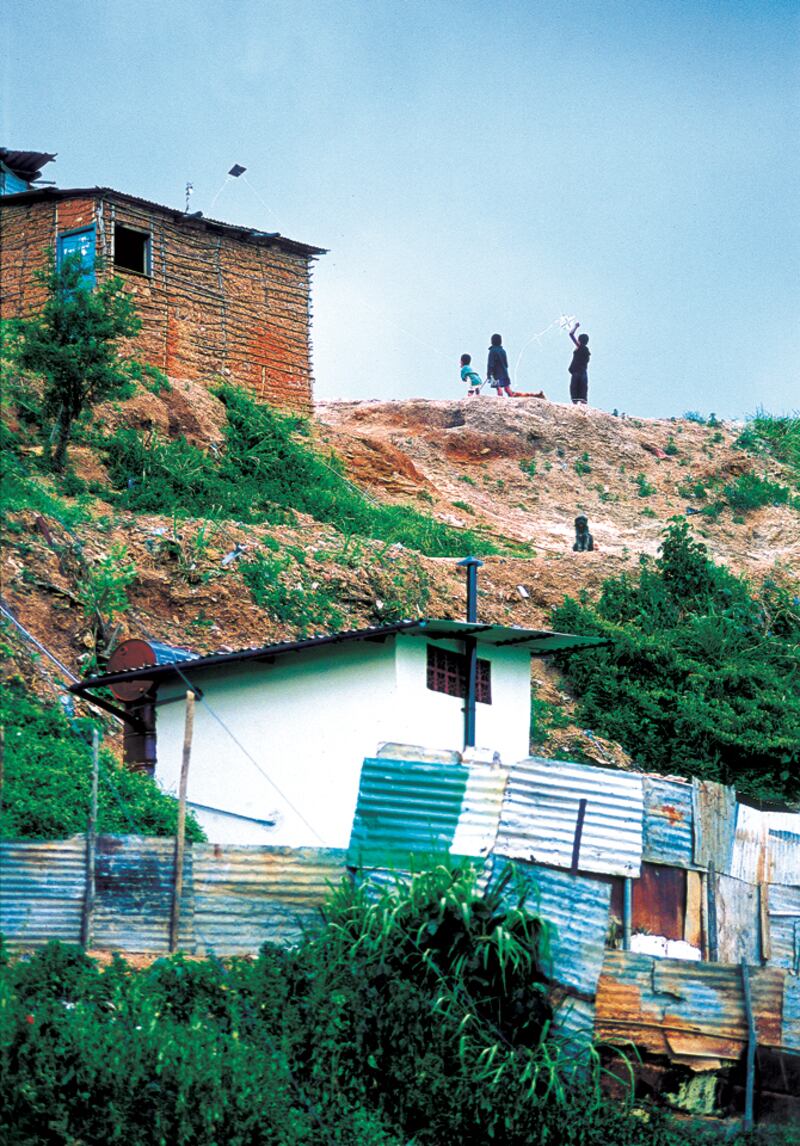 galleries/2011/06/06/marjetica-potrc/marjetica-potrc-gallery-7_yggfqh