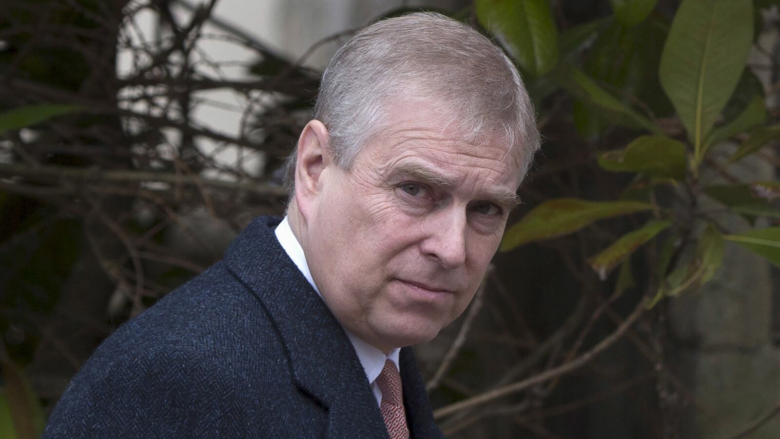 articles/2017/04/18/sources-shoot-down-story-that-kylie-minogue-is-dating-prince-andrew/161214-sykes-prince-andrew-tease_c0lnmt