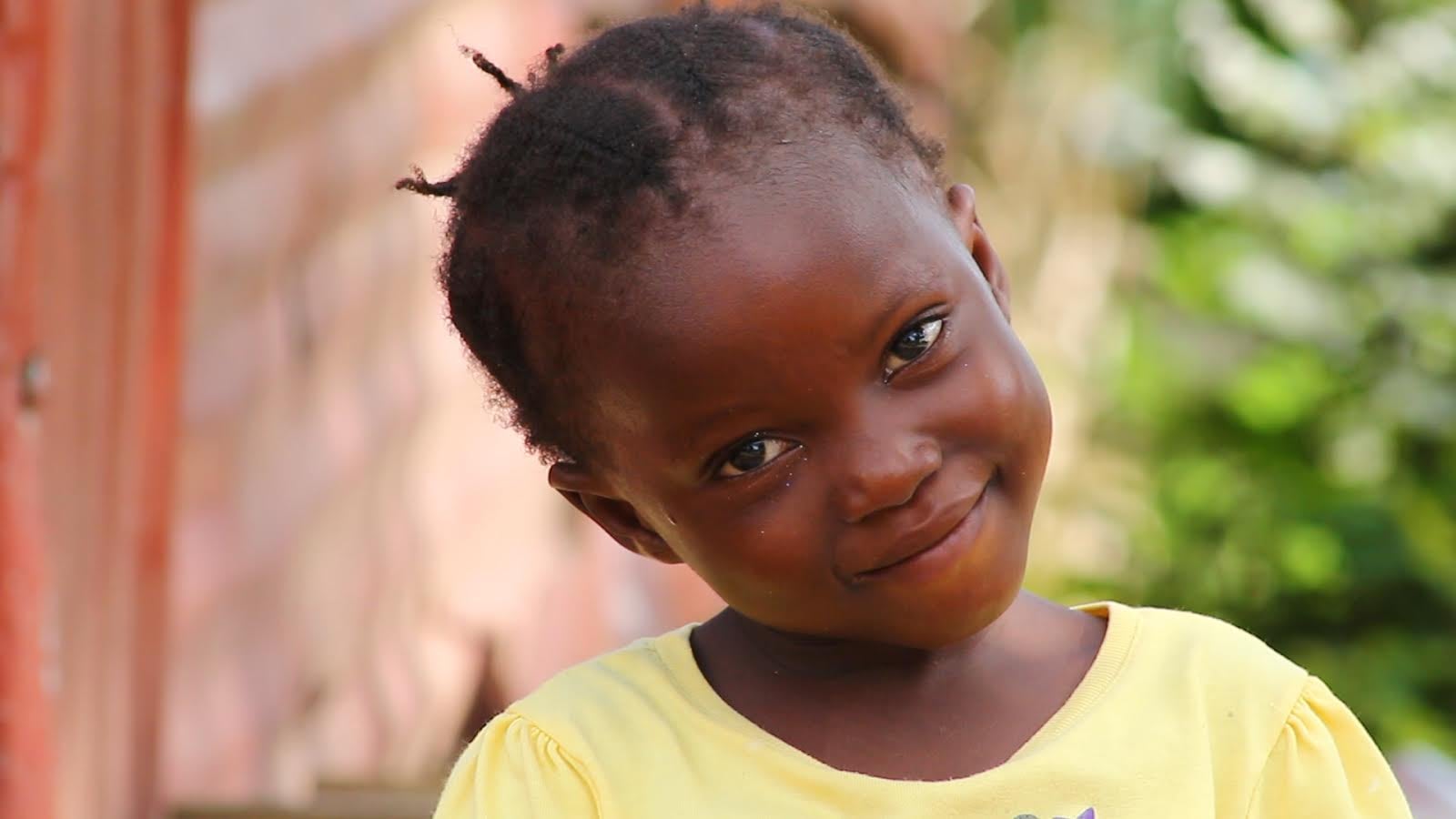 articles/2014/11/05/the-life-of-a-liberian-child-with-ebola/141105-crowe-ebola2_b9szid