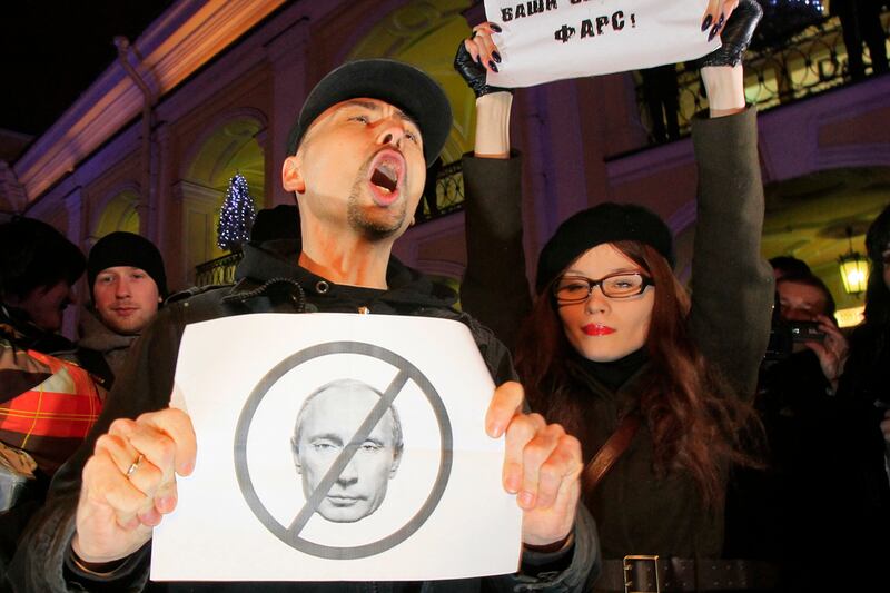 articles/2011/12/05/russia-s-vladimir-putin-gets-a-reality-check-at-the-polls/russia-kremlin-problems-matthews_vlidtn