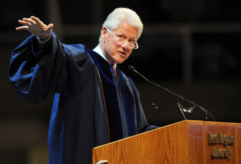 galleries/2011/05/17/top-commencement-speakers/commencement-speakers---bill-clinton_i2qhyr