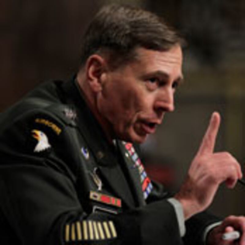 articles/2010/06/29/general-petraeus-locked-obama-into-afghanistan/gelb-petraeus_110434_pr6knb