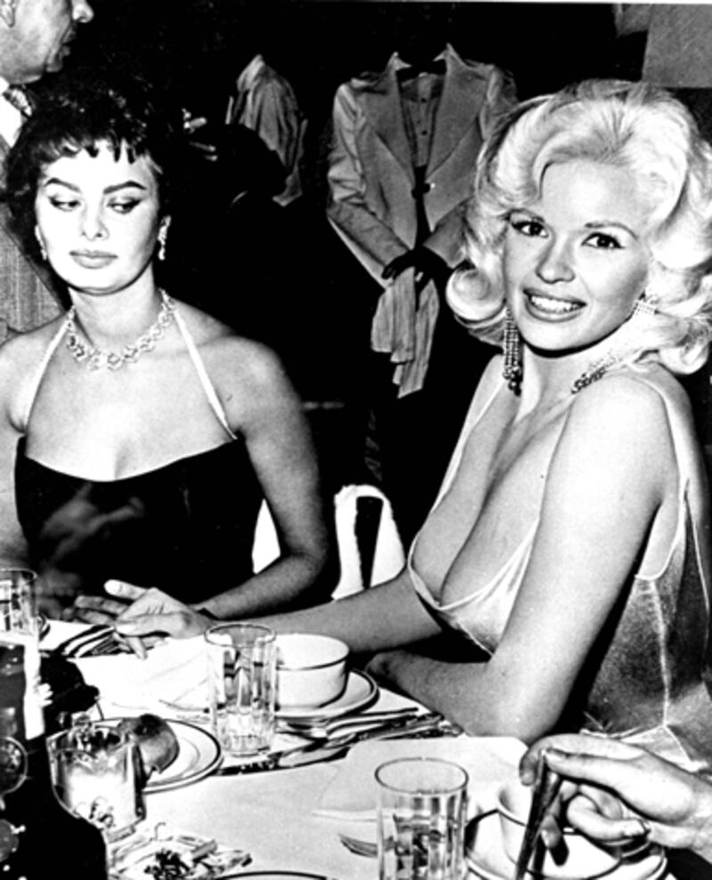 galleries/2011/11/18/stars-caught-looking-george-clooney-justin-bieber-and-more-photos/sophia-loren-jane-mansfield-stars-caught-looking_fbjmvm