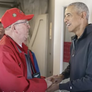 Image of Barack Obama meeting veterans.