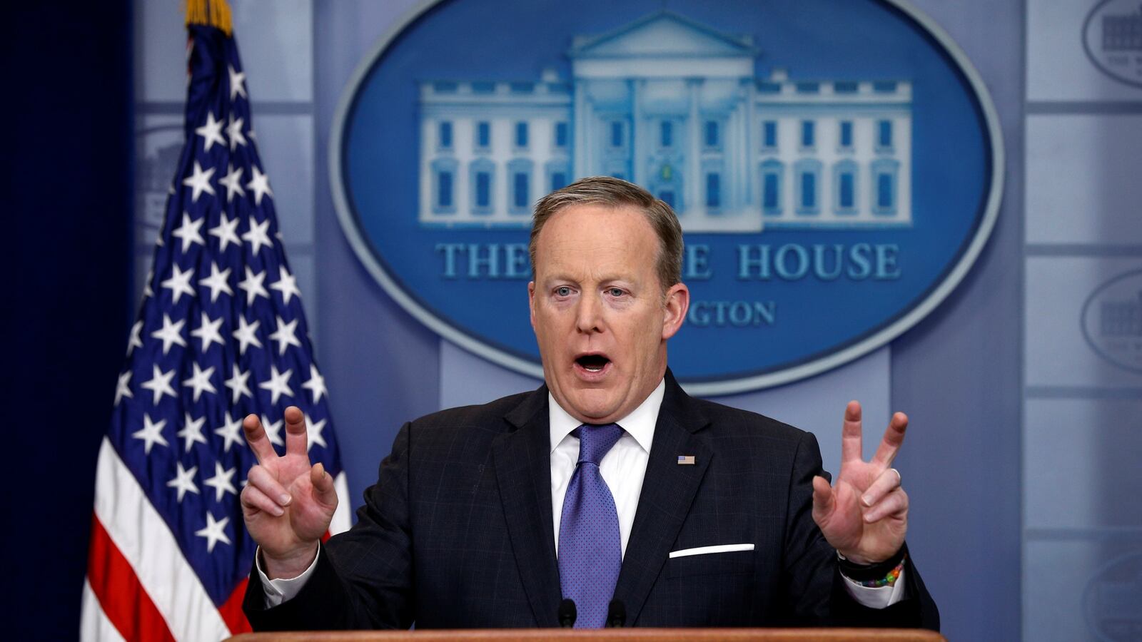 cheats/2017/03/14/wh-trump-s-wiretapping-claim-was-not-meant-literally/170313-spicer-trump-wiretapping-figurative-cheat_fhxnai