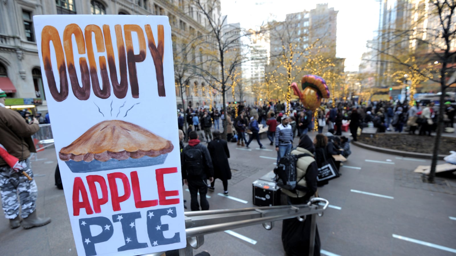 cheats/2011/12/01/occupy-protests-obama-event-in-nyc/occupy-wall-street-thanksgiving-cheat_a8eiil