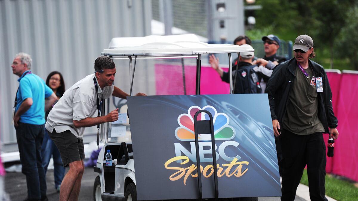 articles/2012/08/01/complaints-about-nbc-s-olympics-snafus-rival-record-number-of-viewers/nbc-opympics-coverage-fernandez-tease_ztnepy