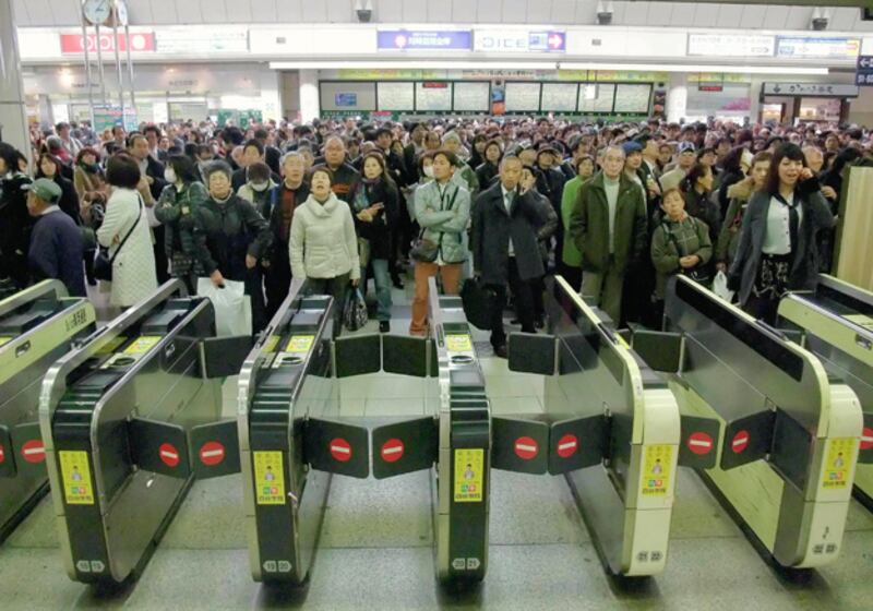 galleries/2011/03/11/quake-tsunami-hit-japan/japan-quake-13_otkpyy