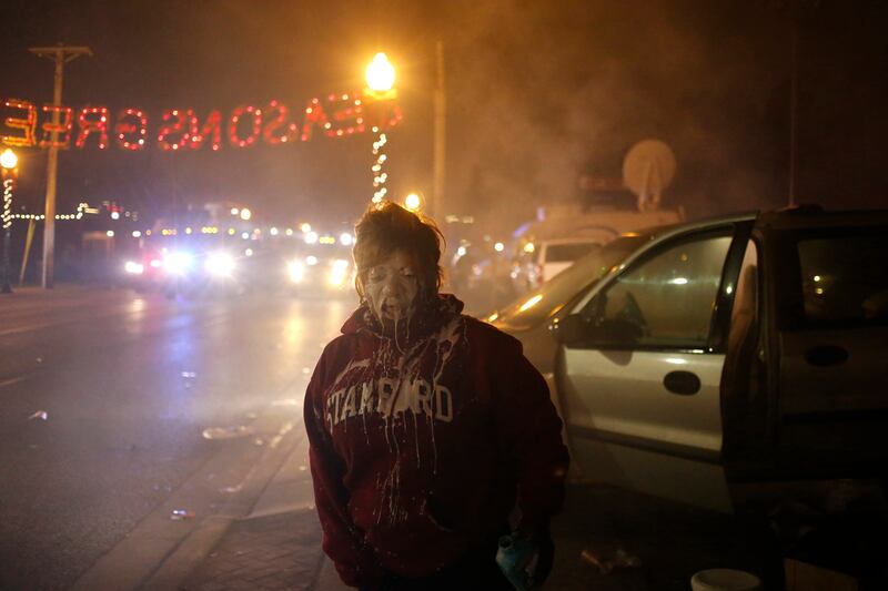 galleries/2014/11/24/fury-at-the-ferguson-decision-photos/141124-ferg-17_hfsvyc