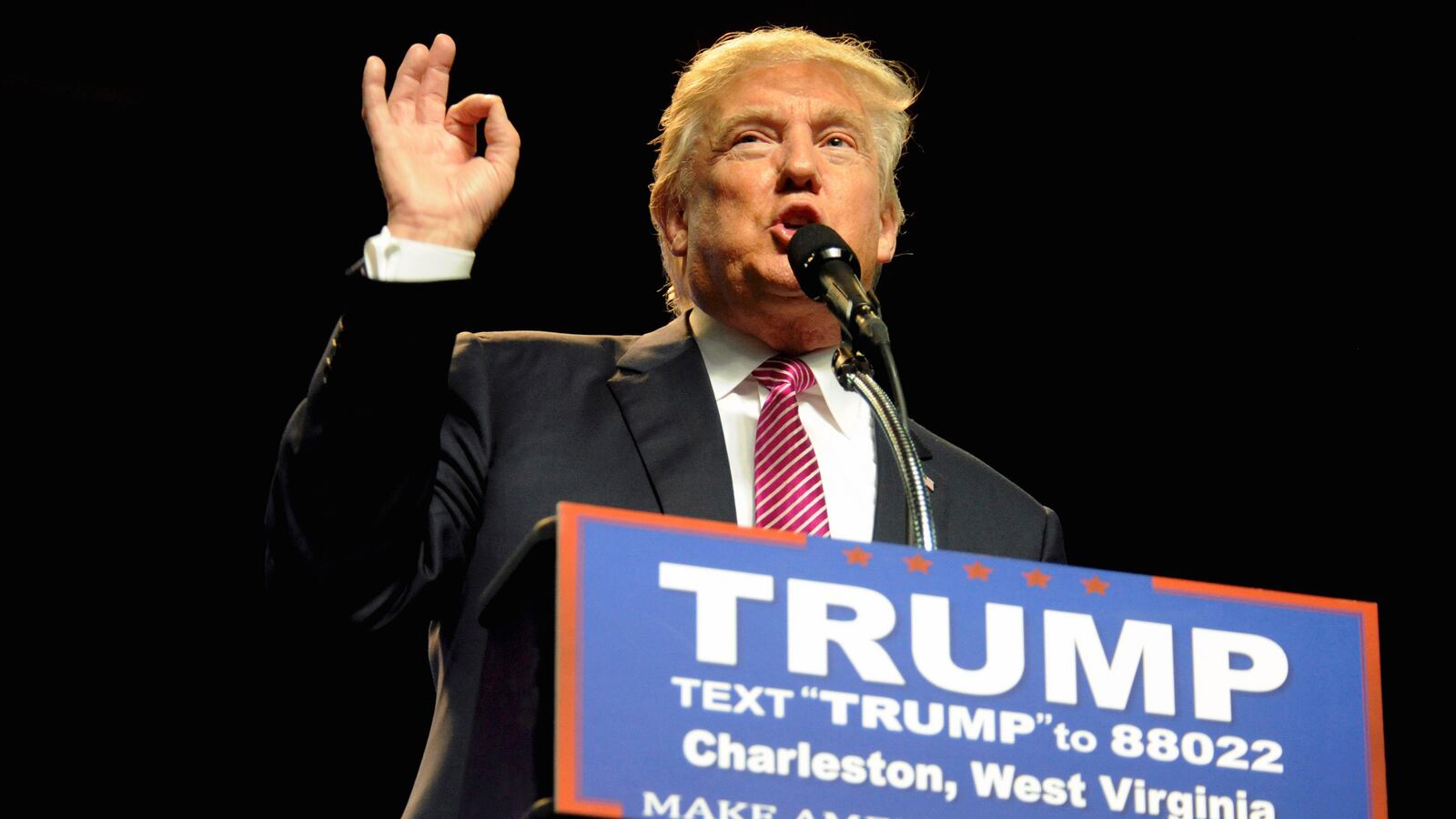 cheats/2016/05/10/trump-doesn-t-rule-out-christie-as-vp/160510-trump-vp-christie-cheat_zmpkez