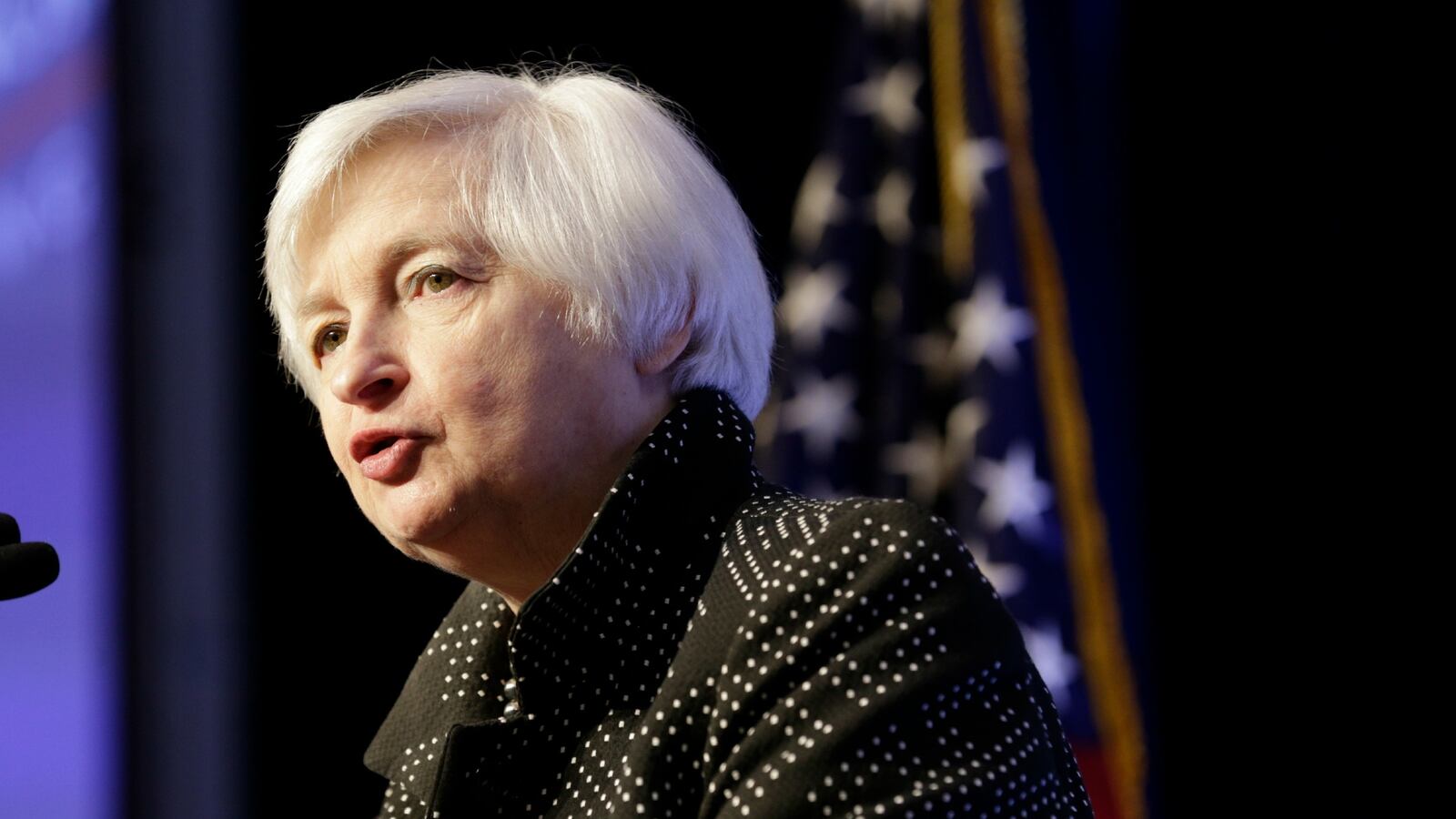 cheats/2015/12/16/fed-raises-interest-rates-25-points/151216-yellen-cheat_tc1xgx