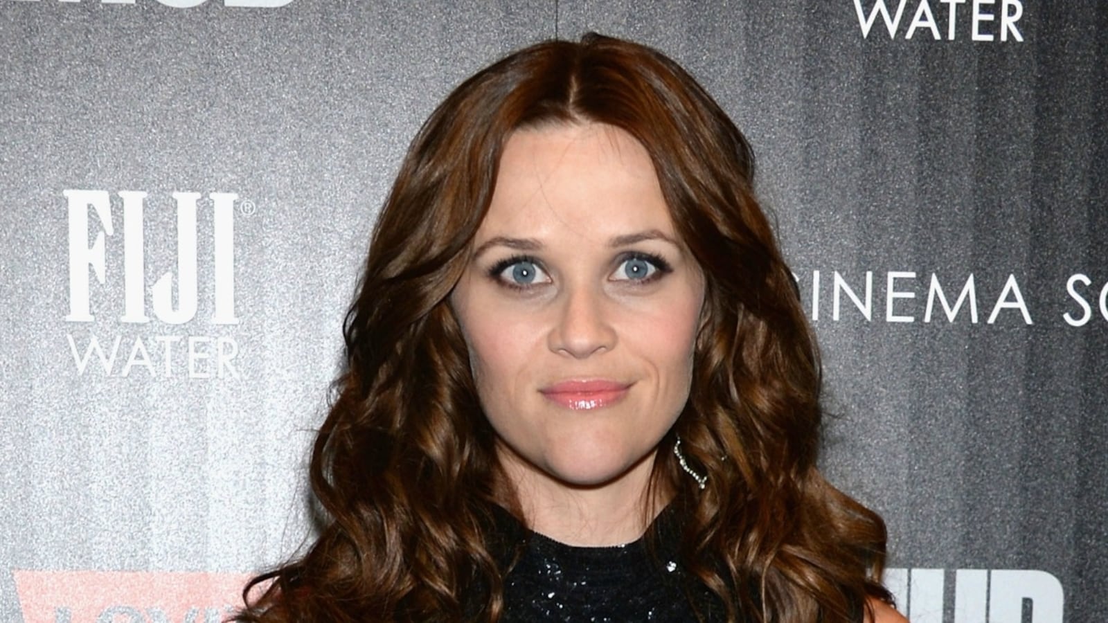 cheats/2013/05/03/witherspoon-arrest-footage-leaks/reese-witherspoon-footage-cheat_mfqlgl