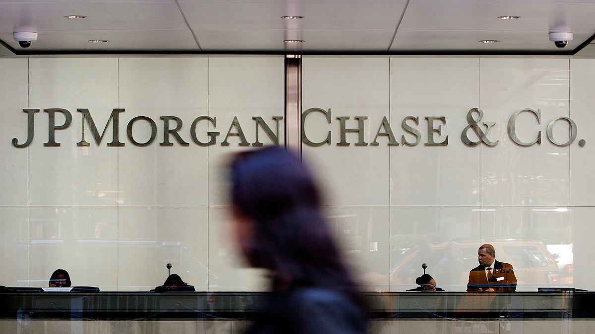 cheats/2012/05/13/jpmorgan-exec-resigns-over-losses/JP-morgan-chase-exec-out-cheat_j10kaw