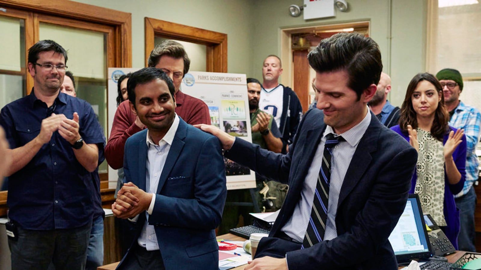 articles/2015/02/24/how-to-get-away-with-a-series-finale-breaking-bad-justified-and-parks-and-rec-creators-tell-all/150223-lynch-parks-rec-tease_oehywj