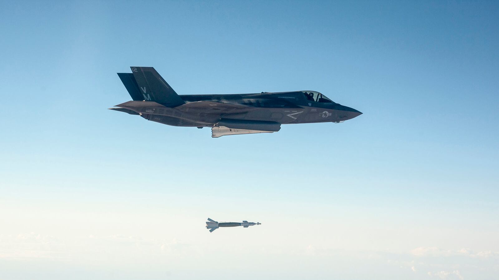 articles/2014/09/02/why-the-u-s-army-is-stuck-in-the-19th-century/140901-sweetman-airforce-tease_nrwx8m