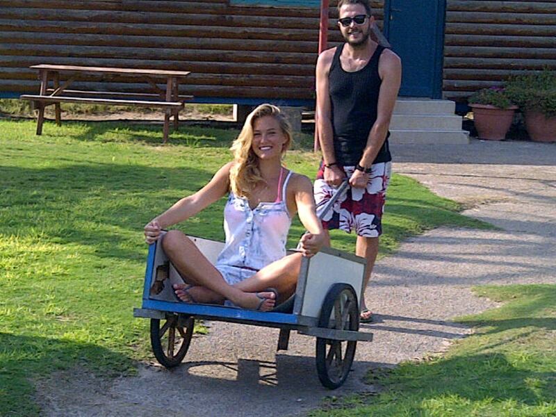 galleries/2011/09/10/best-celebrity-twitter-pictures/twitpics-bar-rafaeli_swwojo