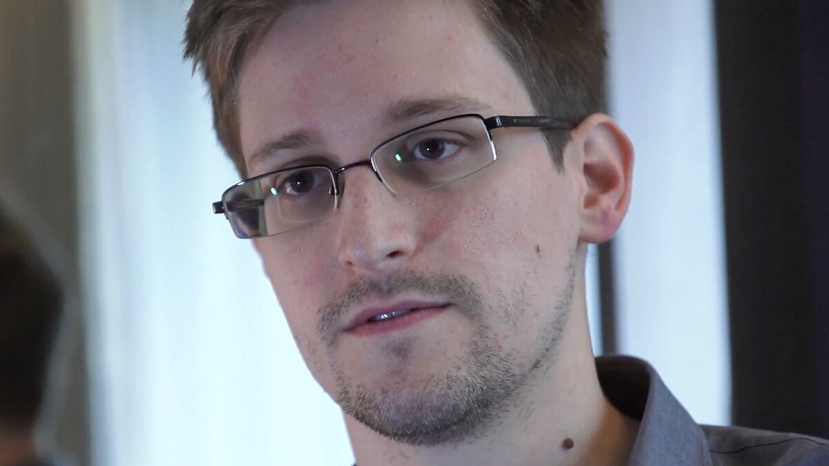 cheats/2013/06/16/uk-monitored-politicians-at-2009-g20-summit/snowden-g20-summit-cheat_pem8jm