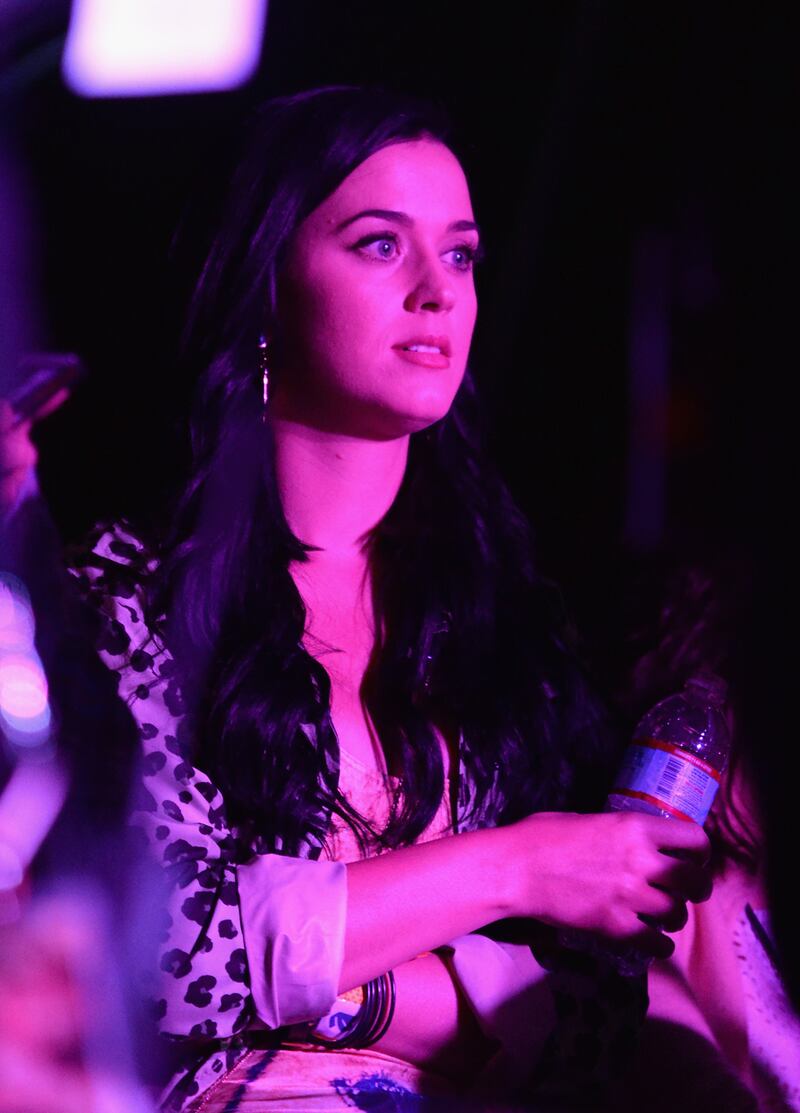 galleries/2013/04/23/oprah-more-stars-who-do-transcendental-meditation-photos/1304212-katy-perry_n7qgr3