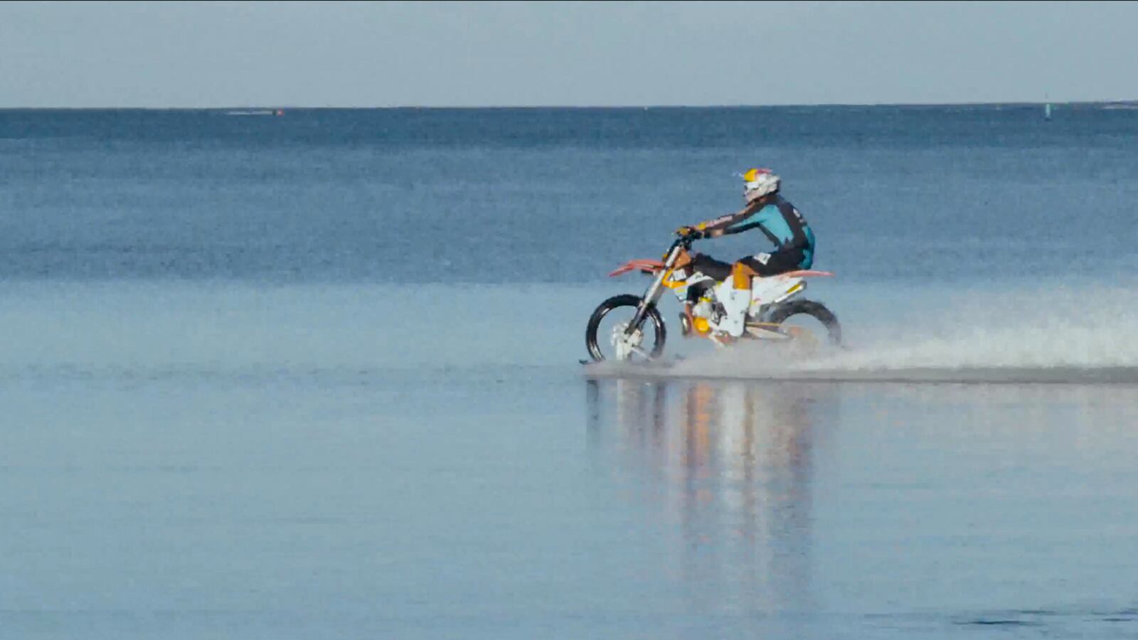 articles/2015/08/03/video-motorbike-surfing-is-x-tremely-dumb/150803-joiner-dc-shoes-tease_knt8wz