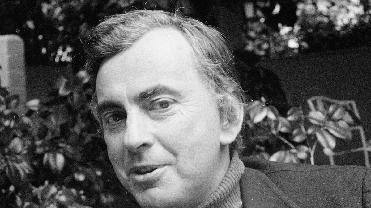 articles/2012/08/02/gore-vidal-epitomized-an-era-when-writers-were-like-rock-stars/jones-gore-vidal-tease_morujd
