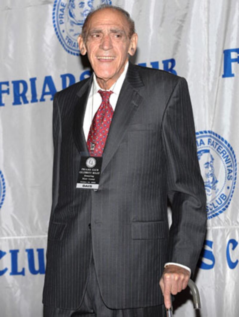 galleries/2010/01/28/celebrity-death-hoax/celebrity-death-hoax---abe-vigoda_d8zfhd