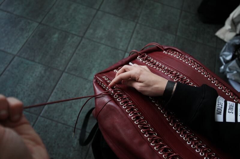 galleries/2014/02/10/backstage-at-hood-by-air-new-york-fashion-week-2014-photos/gal-hoodbyair-14_htbkbc