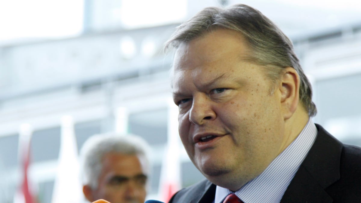 cheats/2011/06/19/europe-may-withhold-half-of-greek-loan/europe-greek-loan-cheat_p5ogem