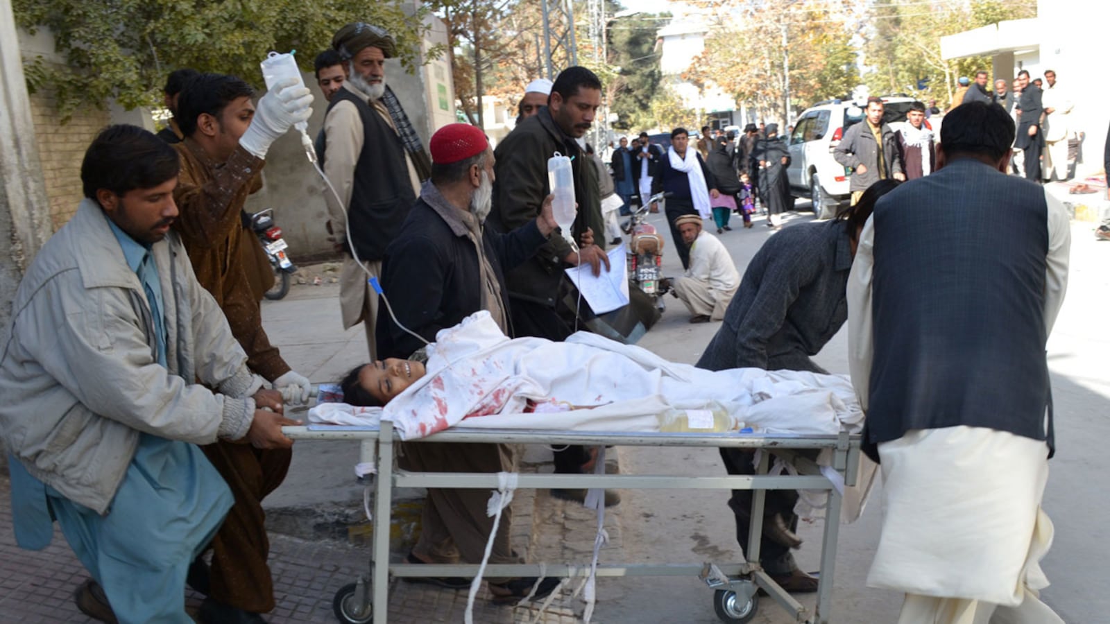cheats/2014/11/26/4-polio-vaccinators-killed-in-pakistan/141126-pakistan-polio-attack-cheat_kxf13z