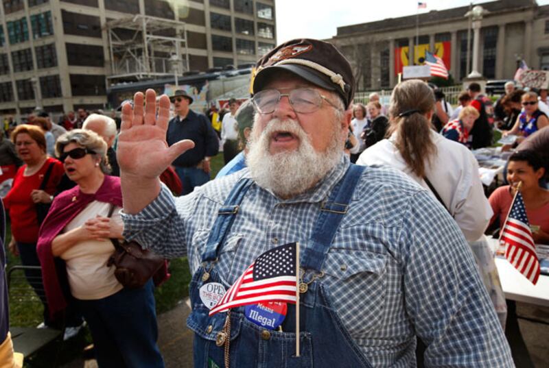 galleries/2010/04/14/tea-party-fashion/tea-party-fashion---overalls_aninmt