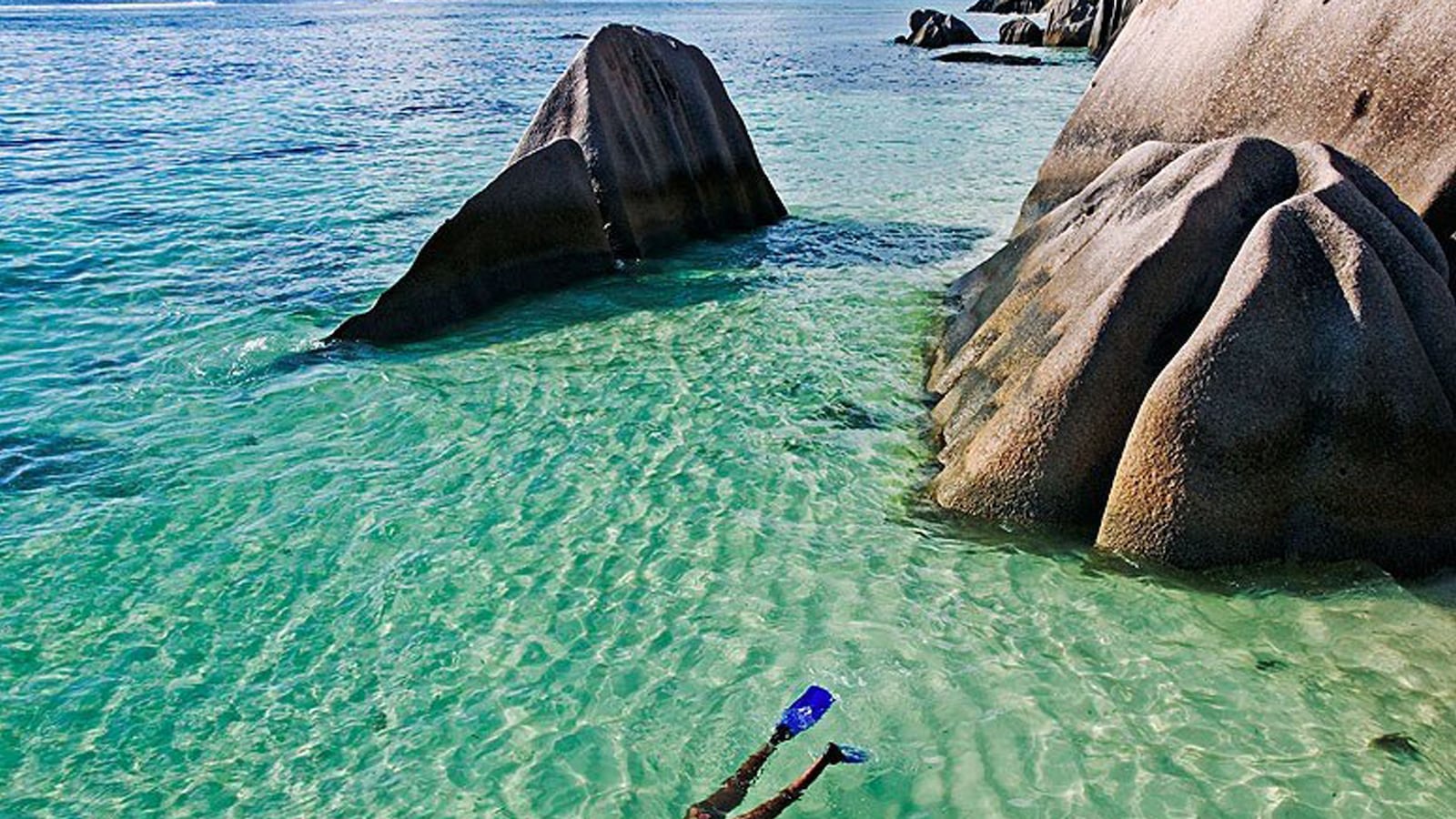 galleries/2013/10/25/top-25-islands-in-the-world-photos/top-islands-la-digue-island-seychelles_zqezpj