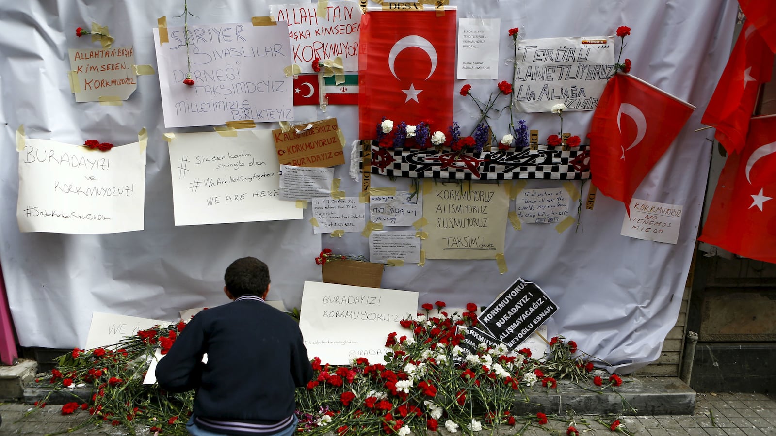 cheats/2016/03/20/turkey-istanbul-bomber-linked-to-isis/160320-turkey-bomber-isis-links-cheat_bvj9gx