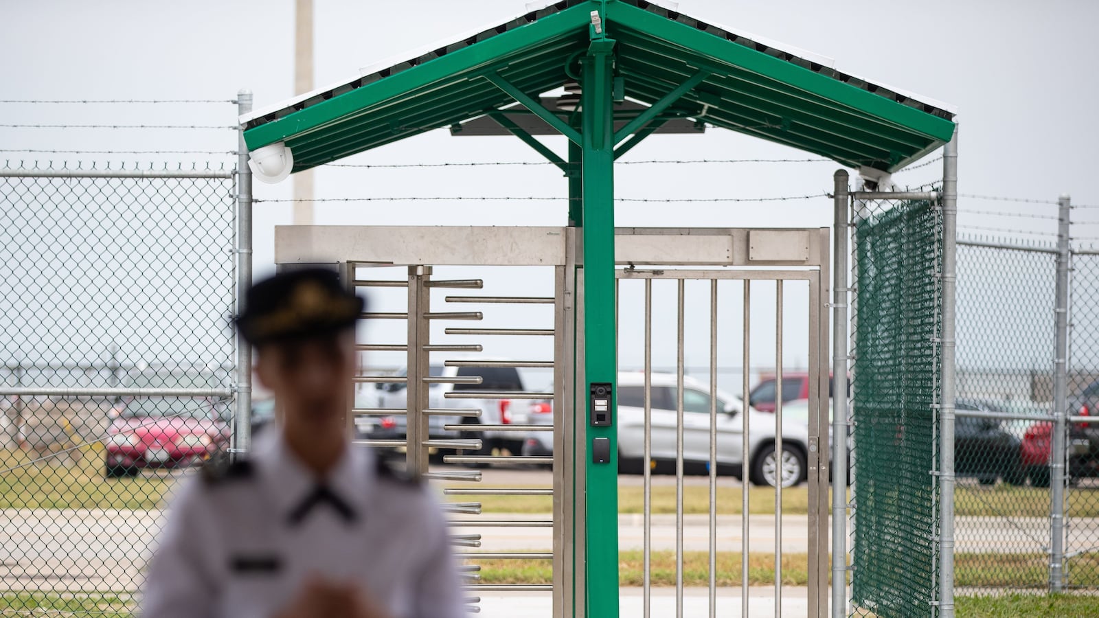 2019-10-30T184951Z_655387167_MT1USATODAY13593168_RTRMADP_3_PART-IF-THE-NEW-SECURITY-ENCLAVE-PROJECT-BEHIND-COMMANDER_qwkpii