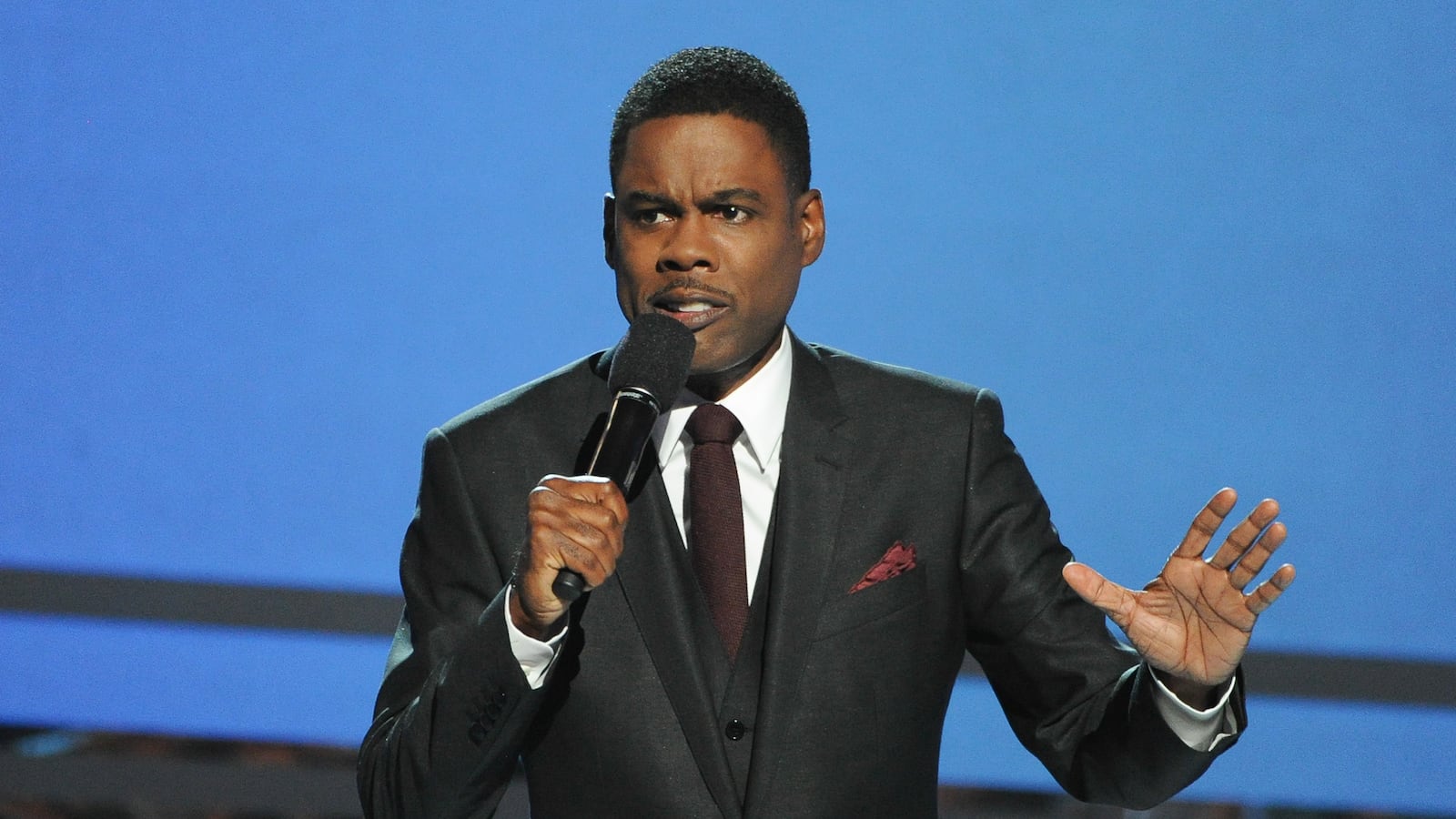 articles/2016/01/14/another-all-white-oscars-this-is-bullshit/160114-fallon-white-oscars-tease_ctetth