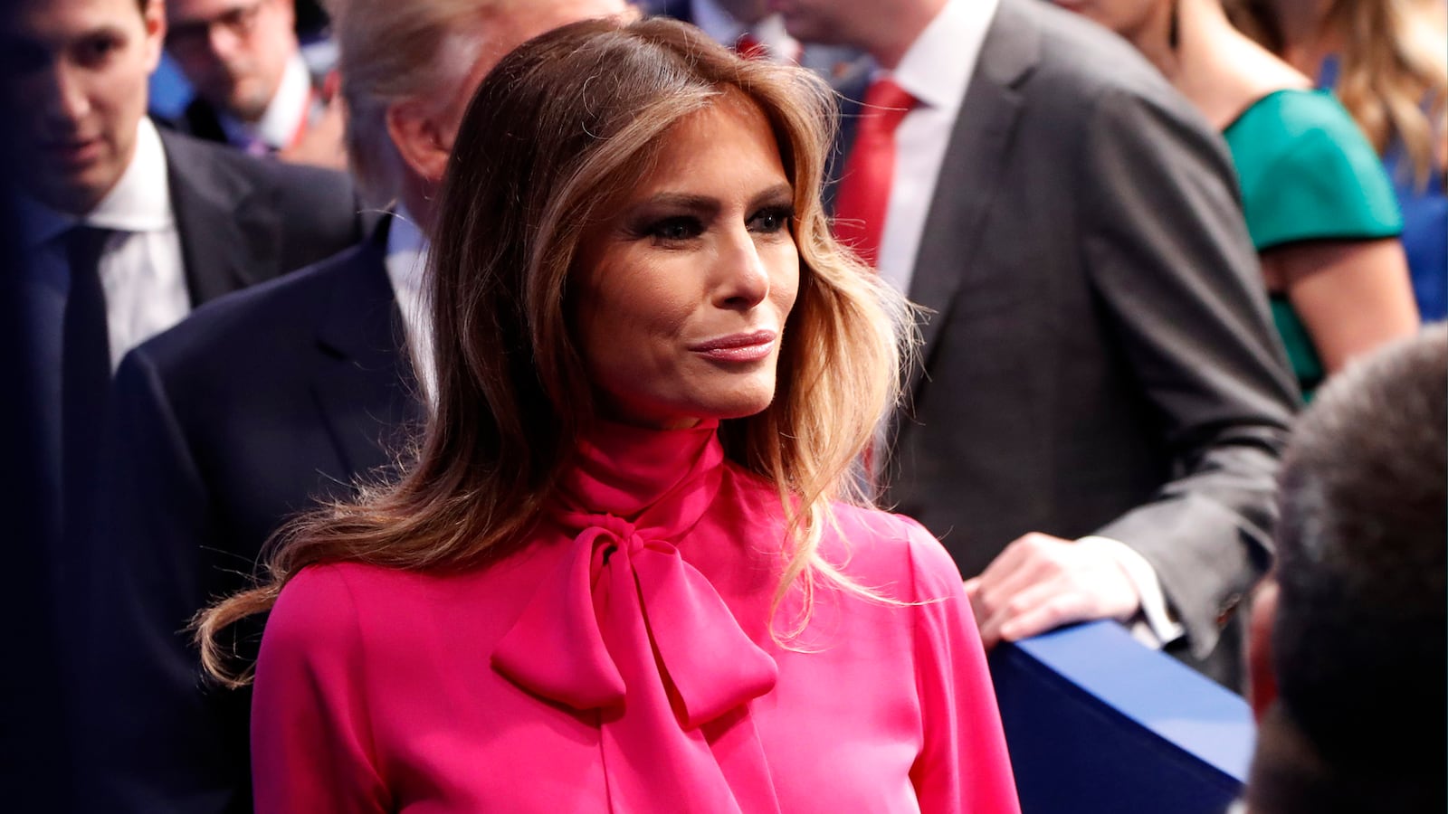 articles/2016/10/10/sorry-melania-trump-s-pussy-bow-blouse-doesn-t-mean-anything/161010-crocker-melania-blouse-tease_svultg