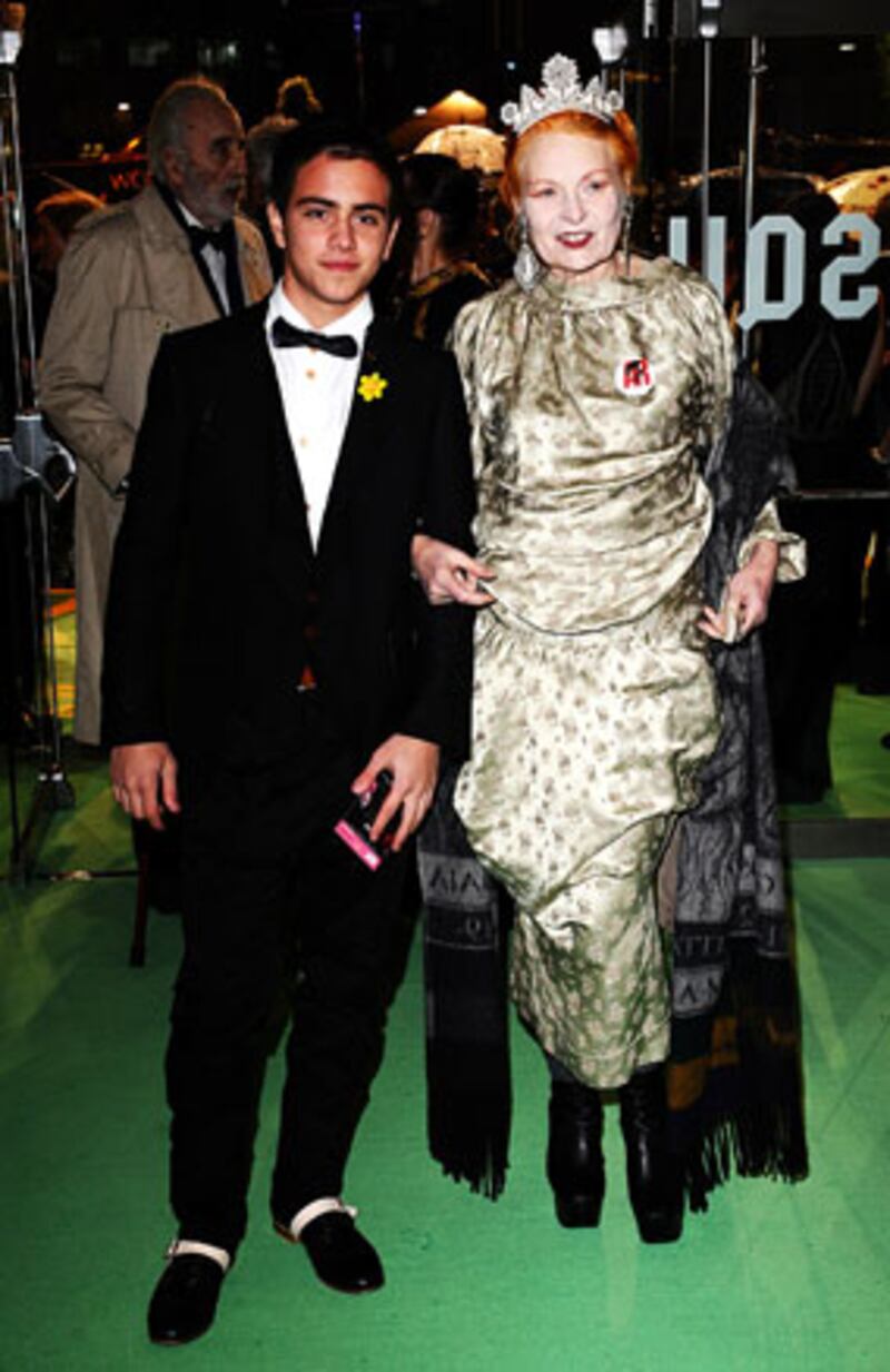 galleries/2010/02/25/alice-in-wonderland-premiere/alice-in-wonderland-premiere---westwood_wqiwy4